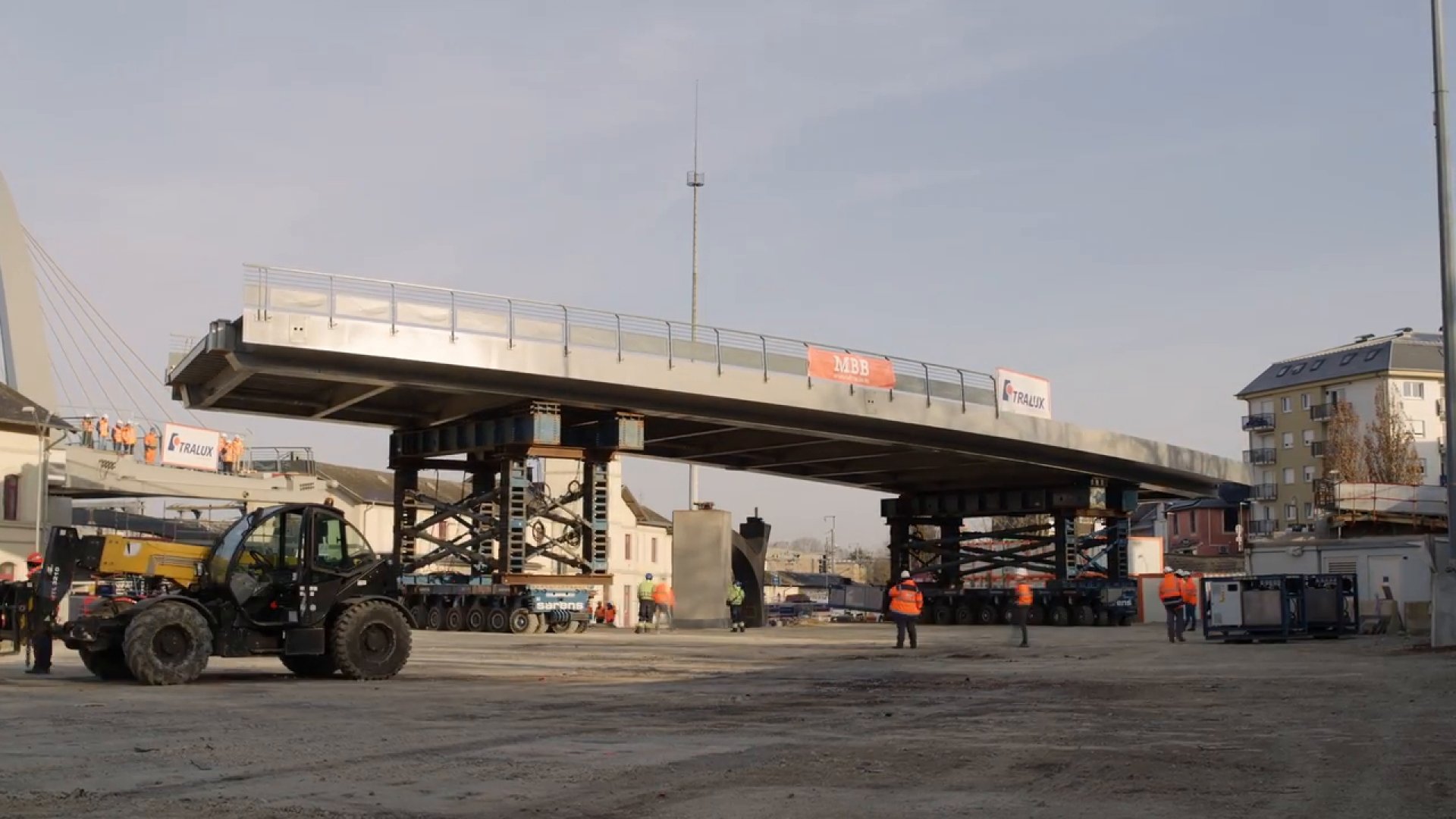 Reconstruction de l’OA265 Emile Hammerel à Bettembourg - Mise en place de la dernière partie du pont